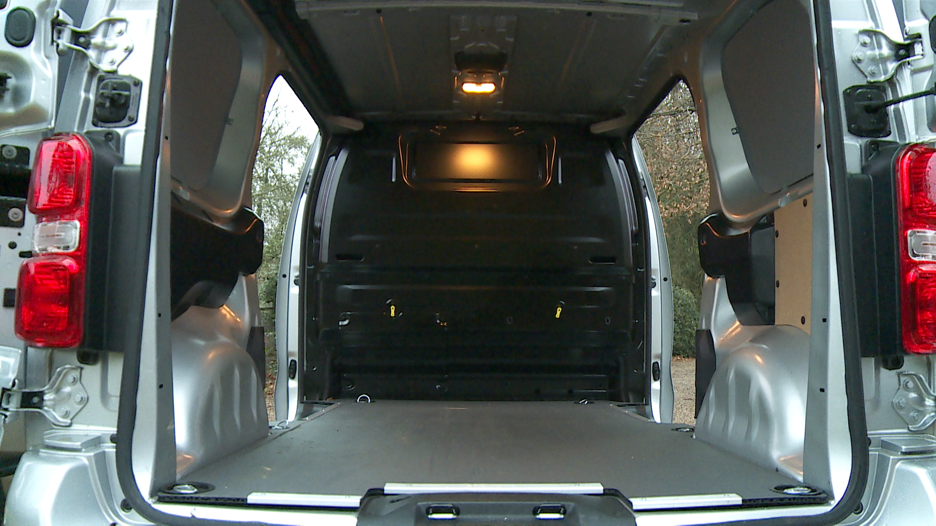 CITROEN e-DISPATCH XL 1000 100kW 75kWh Van Driver Edition Auto